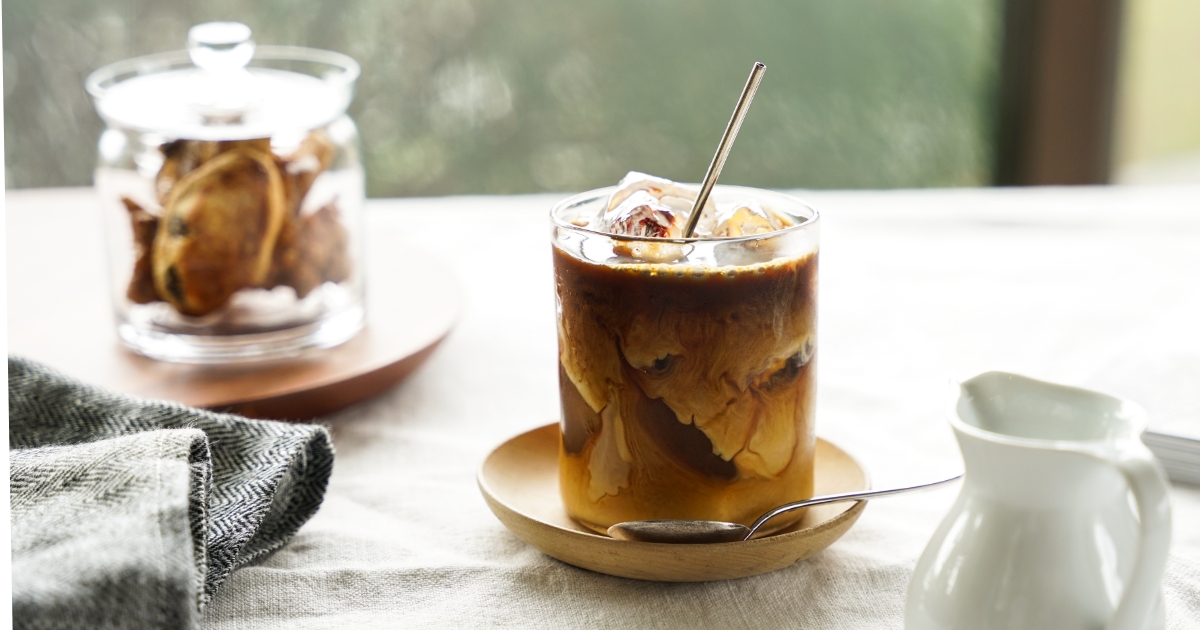 アイスカフェオレ | レシピ | BALMUDA The Brew | BALMUDA