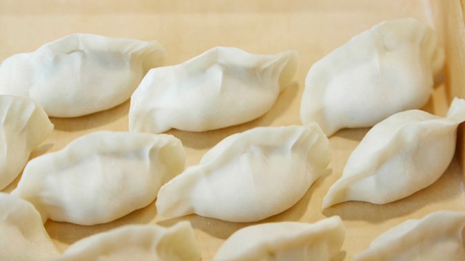 手包み餃子専門店の焼き餃子 | レシピ | BALMUDA The Plate Pro