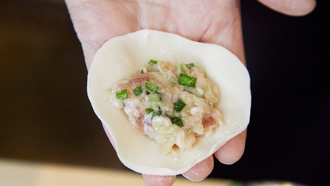 手包み餃子専門店の焼き餃子 | レシピ | BALMUDA The Plate Pro