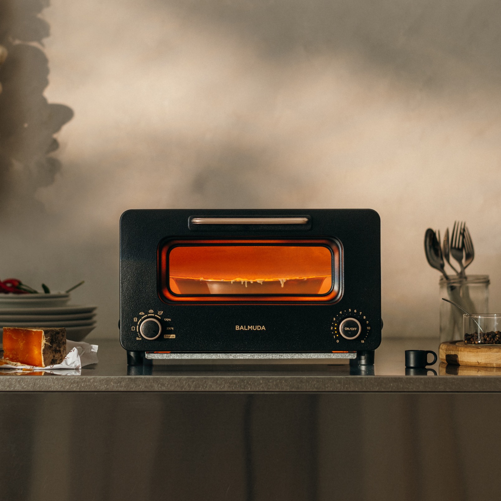 Proモデル | BALMUDA The Toaster | BALMUDA(バルミューダ)公式サイト Proモデル | BALMUDA The Toaster | BALMUDA(バルミューダ)公式サイト