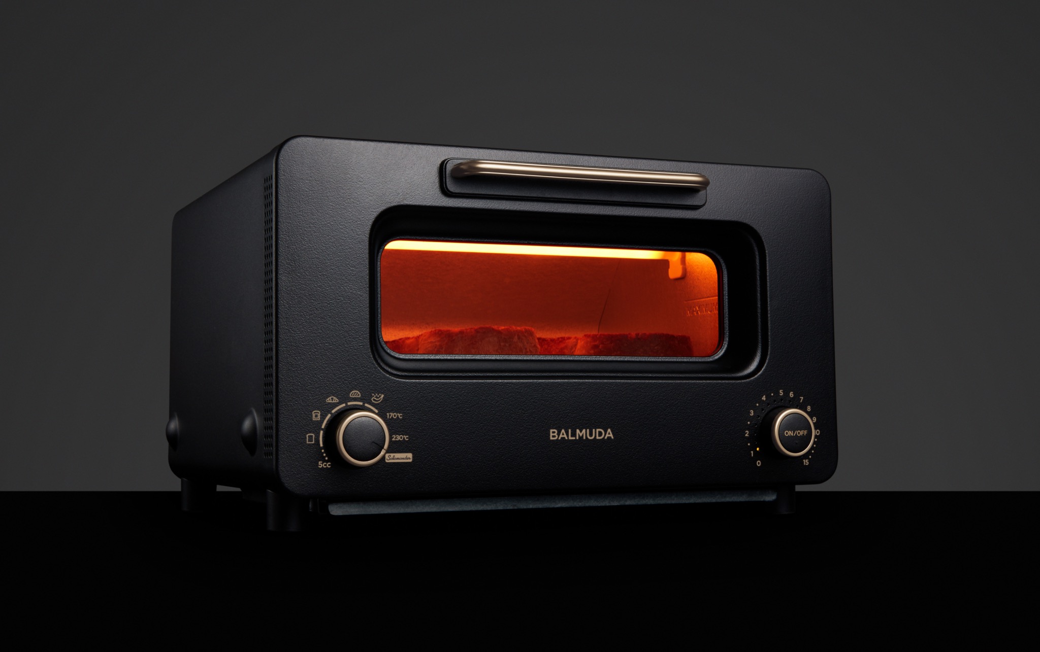 Proモデル | BALMUDA The Toaster | BALMUDA（バルミューダ）公式サイト