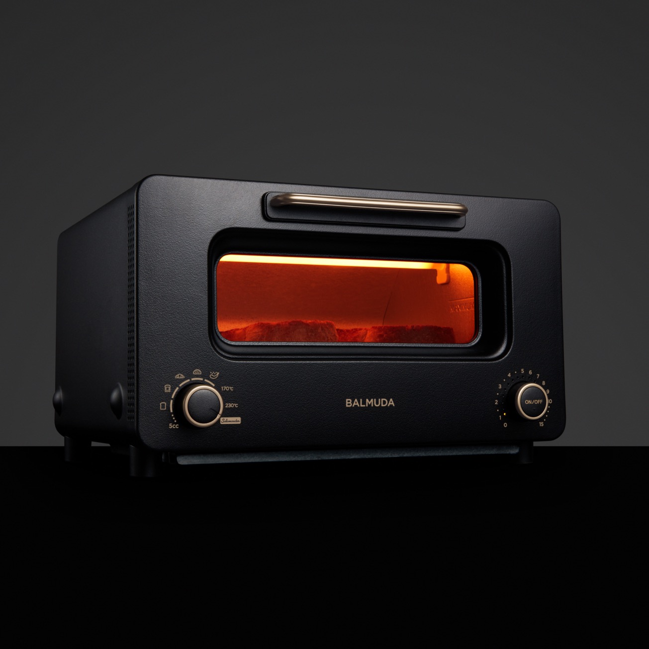 Proモデル | BALMUDA The Toaster | BALMUDA（バルミューダ）公式サイト